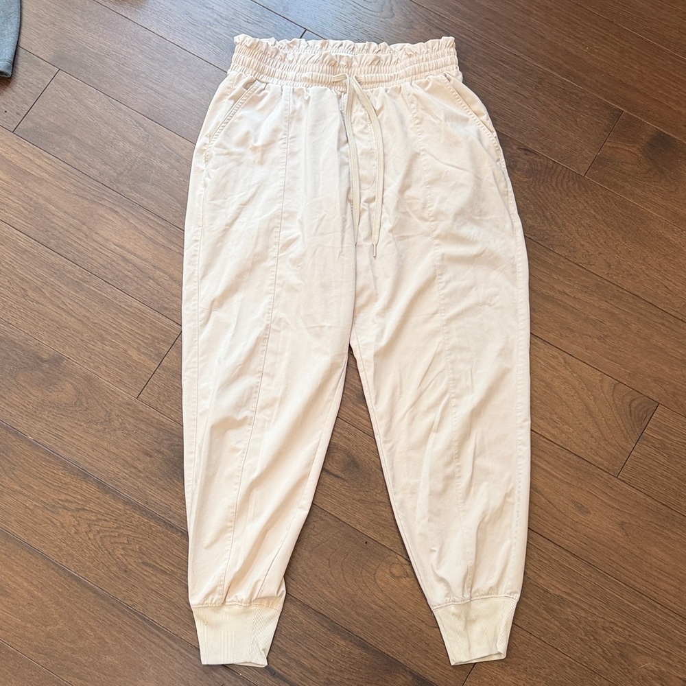 Abercrombie Cream Jogger Pants Size Medium C27-020